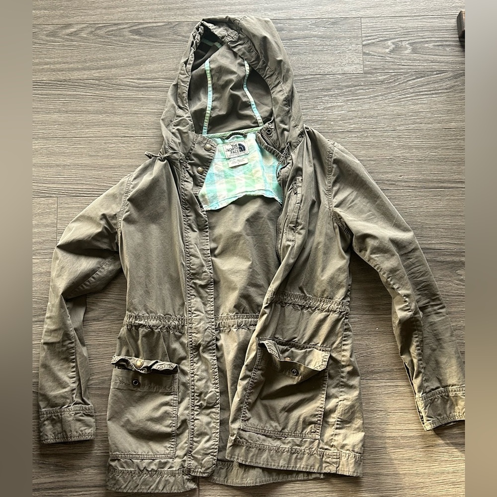 Women’s North Face Anorak Jacket Army Green Small